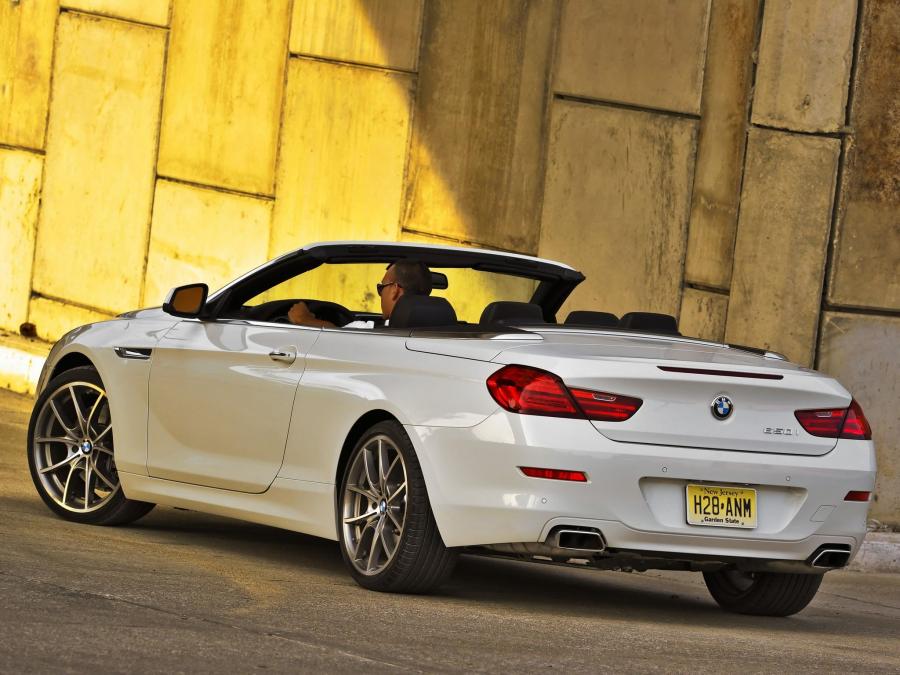 BMW 650i Convertible 2011 года  (US) (фото 11 из 20)